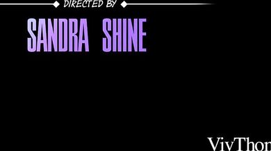 Interracial lesbians lick pussy and facesitting ebony and blonde enjoy