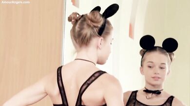 Cute Teen Camgirl Sunna Minne Mouse Milena D