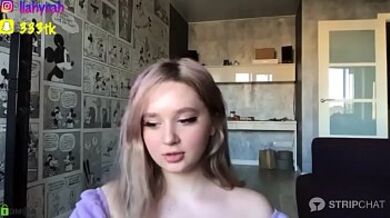 Big tit big ass blonde camgirl plays with herself
