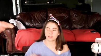 Hot teen amateur sucking her boyfriend on webcam before doggy fuck