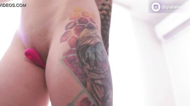 Super sexy Colombian camgirl dancing naked teasing show