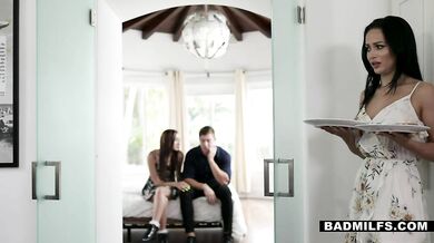 Stepsiblings Take Advantage of MILF Crystal Rush
