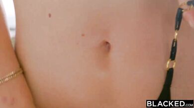 Blacked: Gorgeous Lika seduces stranger to make BF jealous on PornHD