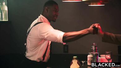 Rich & Bored Housewife gets Black StudMuffin