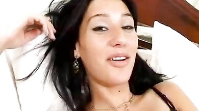 Lara Tragone smoth pussy play then fucks two cocks