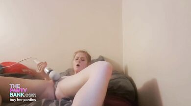 Cute Ginger Camgirl Poses And Masturbates To Cum Cum Cum